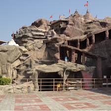 A True Replica Of The Original Vaishno Devi Mandir Of Jammu Kashmir Can Be Spotted In Ahmedabad Thousands Of Devot India Travel Vaishno Devi Jammu And Kashmir