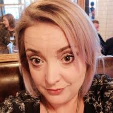 Emma Ellis (@Em_J_Ellis)