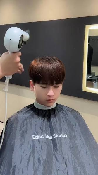 tóc nam khó vào nếp