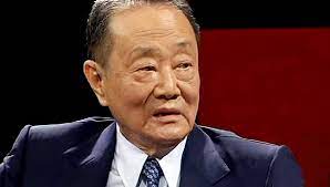 ﻿kuok hock nien, as known as robert kuok, is an malaysian chinese businessman who was born at 6th of october in 1923. Ø±ÙˆØ¨Ø±Øª ÙƒÙˆÙˆÙƒ Ø§Ù„Ù…Ø¹Ø±ÙØ©