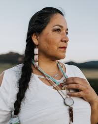 Biography author matching "yolanda" (Sorted by Popularity Ascending)