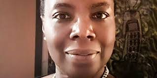 Helen Merritt's Instagram, Twitter & Facebook