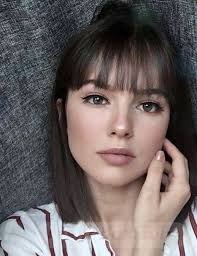 Guzel Kizlar 749 Beautifulgirl Handsome Beautifulpictures Guzel Kizlar Kahkul Orta Sac Kahkul Sac Orta Sac