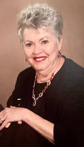 Karen Wade's Instagram, Twitter & Facebook