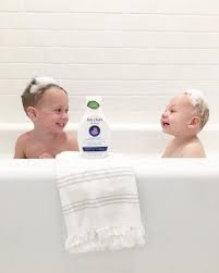96% of parents agreed our bubble bath is gentle enough for baby's sensitive/delicate skin* *in a clinical study of babies and children aged 4 months to 6 years, after 3 weeks of use. Just Two Brothers And Their Bedtime Bubble Bath Photo Credit Thepicketfenceprojects On Instagram Bathtime Kids Babies Cute Bath Ecofriendly Ecofamil