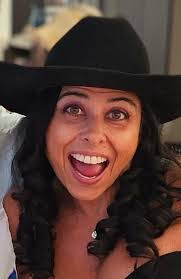 Sharon Tschetter's Instagram, Twitter & Facebook