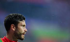 Ein schwerer schlag für fußballstar jonas hector: Fc Kapitan Jonas Hector Trauert Um Bruder Lucas