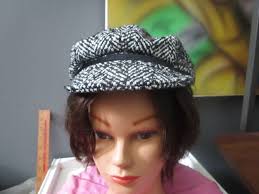 Black & White Cabbie Hat Nine West