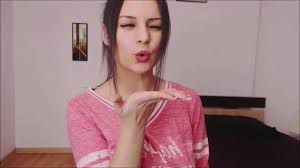 Amateur Girl Got nude on Chat Ome Adorable First Timer