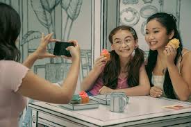 Si quieres ver el fin de esta película protagonizada por lana condor y noah centineo, te informamos que este 12 de febrero ya se estrenó la cinta en la plataforma de streaming. Revelan El Poster Oficial De Para Siempre Lara Jean Tu En Linea