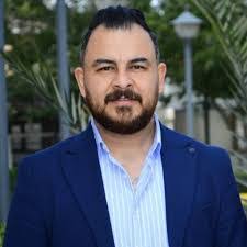 Mustafa Omar's Instagram, Twitter & Facebook