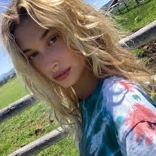 Bieber's wife hailey took to instagram shortly after the song was released and posted an instagram story of summer walker's i'll kill you. Is Hailey Bieber S New Neck Tattoo About Taylor Swift Revelist