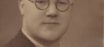 Charles Kite's Instagram, Twitter & Facebook