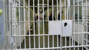 (4) administratia nationala a penitenciarelor si unitatile de penitenciare vor furniza sindicatelor reprezentative sau reprezentantilor functionarilor publici cu statut special informatiile necesare pentru incheierea acordurilor privind raporturile de serviciu, in conditiile legii. Salarii In Penitenciare Cat Castiga Cei Care Ii Pazesc Pe Detinuti Tudorel Toader Arunca O Noua Fumigena Aktual24