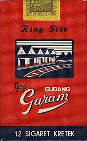 Rokok gudang garam signature mild 16 â€ grosir noir. Gudang Garam Iklan Lucu Periklanan Foto Langka