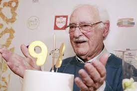 Aquele que é considerado como o melhor ator português será recebido durante o dia ruy de carvalho, que se estreou no palco, em 1947, no teatro d. Segredo De Ruy De Carvalho Para Chegar Aos 92 Anos Nao Penso Na Morte