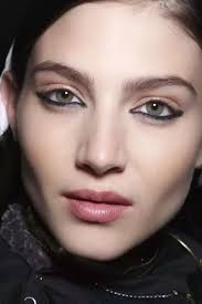 The liquid eyeliner is the best option for a precise application. Is It Weird To Wear Eyeliner On Lower Waterline Quora