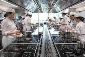 Resultats Google Recherche D Images Correspondant A Https Www Superprof Fr Blog Wp Content Uploads 2019 08 Cordon Bleu Ecole Jpg In 2020 Chef Jackets Chef