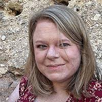 Heidi Ellison's Instagram, Twitter & Facebook