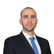 Andre Miranda's Instagram, Twitter & Facebook