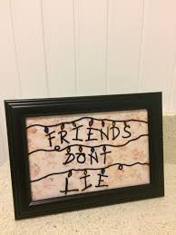 Last Minute Gifts Diy Stranger Things Inspired Frame Friends Don T Lie Stranger Things Ligh Stranger Things Stranger Things Lights Stranger Things Halloween