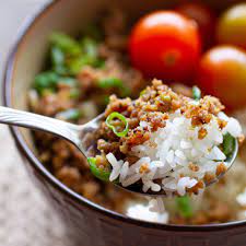 Quick Easy Vietnamese Caramelized Ground Pork Rice Bowls Vietnamese Home Cooking Recipes Recipe Ground Pork Recipes Easy Pork Recipes Easy Ground Pork Recipes