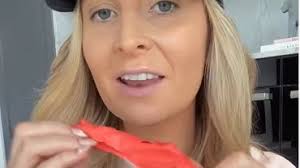 Myślała, że siostra zrobi jej urocze zdjęcia z porodu. Nie wyszło. "Chce mi  się śmiać"