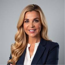 I am very excited to announce that will be joining UKG as a Sales Intern  for the Summer of 2023!