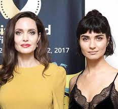 Unicef is working with those persons with a mass. Angelina Jolie Meets Tuba Buyukustun