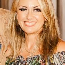 Maureen Morse's Instagram, Twitter & Facebook