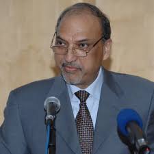 Dr. Khuroo receiving KMA-IDF Oration award from Dr. Abdullah Behbehani,... 