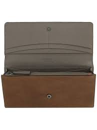 Enough so it can move, stretch, run around and feed in. Camel Active 32070322 Ladies Flap Wallet Cognac Brown Leather Valencia