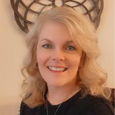 We are THRILLED (but unsurprised!) that our very own Larissa Luckel is  included in this year's Corridor Business Journal Forty under 40 class.  Larissa is truly one of the most kind, thoughtful