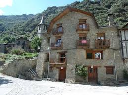 Descubre casas rurales en venta en pirineo catalán. Casa La Lourdes Casa Rural En El Pirineo Catalan Las Aliagas