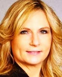 Lesley Michael's Instagram, Twitter & Facebook