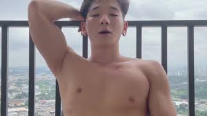 Korean idol is actually a pervert and jerking off in public