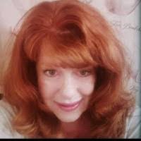 Holly Callahan's Instagram, Twitter & Facebook