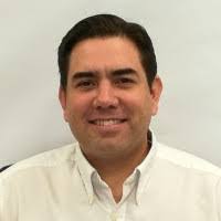 Alberto Avelar's Instagram, Twitter & Facebook