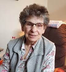 Lillian Doolittle's Instagram, Twitter & Facebook