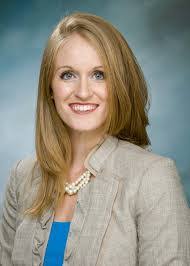 Kelly Linley's Instagram, Twitter & Facebook