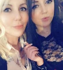 Người mẹ quẫn trí phát hiện bí mật khủng khiếp sau cửa phòng ngủ của hai  con gái với người chồng suốt 9 năm