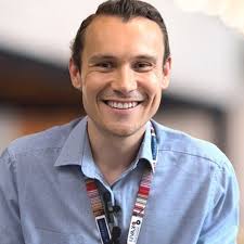 Would you like to have a go at testing a new vaccine? What protection will  stop bacteria and viruses from reaching the lungs? The amazing team  @oxford_vaccinegroup will be exhibiting at the