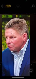 I believe Gino cousin Dana is sort of creepy……I believe he has a thing for  Jasmine 😵