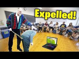 All my kid does is eat, sleep, fortnite, repeat, & how that makes me feel Kid Gets Caught Playing Fortnite At School Big Mistake Ø¯ÛŒØ¯Ø¦Ùˆ Dideo