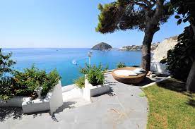 Featuring free wifi throughout the property, appartamento sul mare is an apartment, set in ischia. Villa Con Piscina Sul Mare A Sant Angelo Ischia Villas For Rent In Sant Angelo Campania Italy