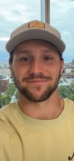 Merry Christmas 🎄 in advance to you all I can bet nobody will wish me back  💔