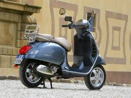 Fotos Vespa 300 Gts Ie Abs Super Abs Vespa Gts Vespa Vespa 300