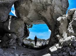 Banyak sekali wisata menarik dari mulai wisata alam, wisata sejarah dan budaya. Bukit Kapur Sekapuk Tempat Instagenic Yang Tengah Tren Di Gresik Reservasi Travel Blog