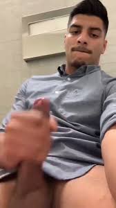 @Alejand88942287s video Tweet