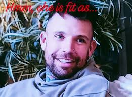 The faces tell the story, Veronica is like the cat that got the cream and  Dave is like the cat that wouldn't mind giving it to her! Just a bit! 😁